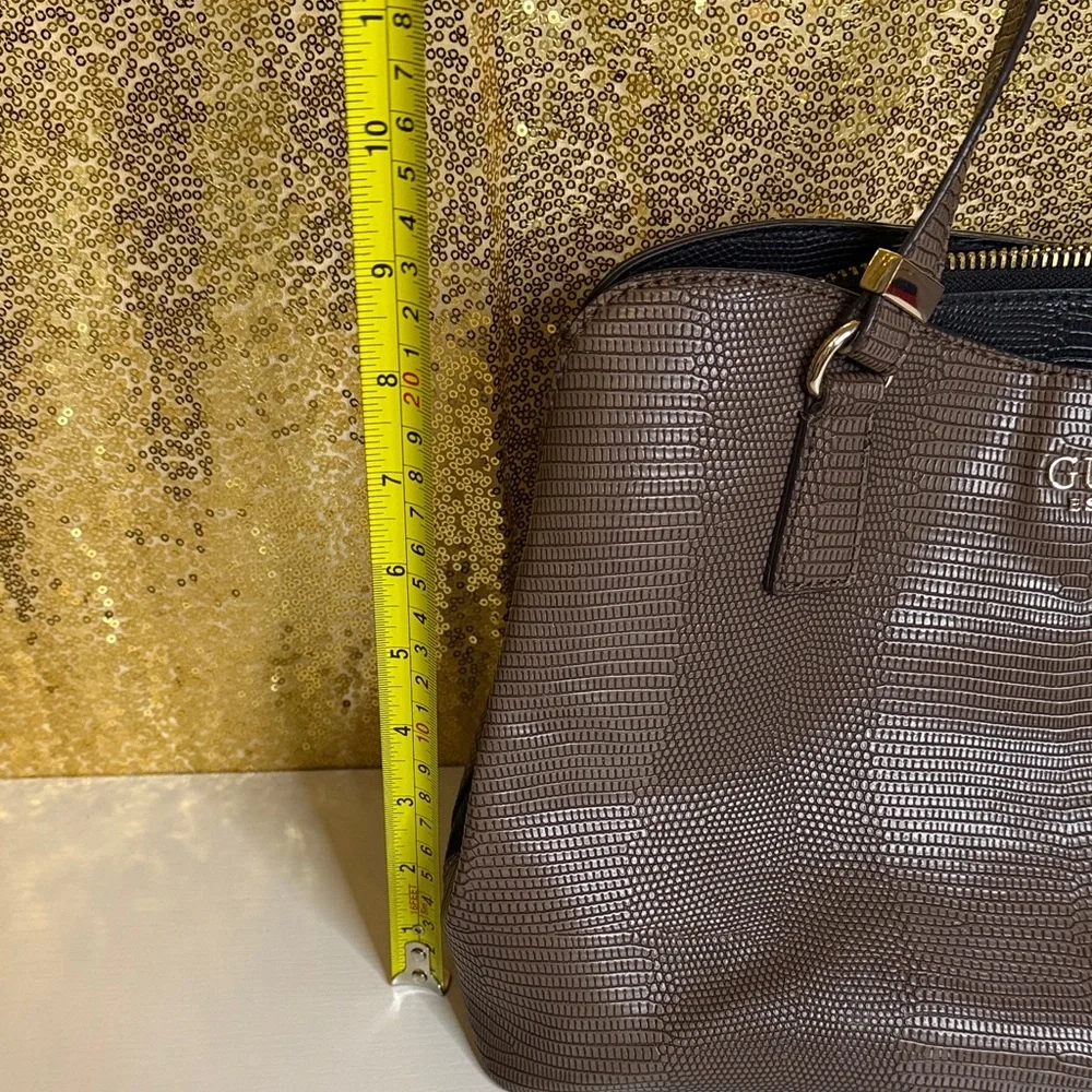 Guess Lyndi Large Girlfriend Textured Brown Satchel Bag